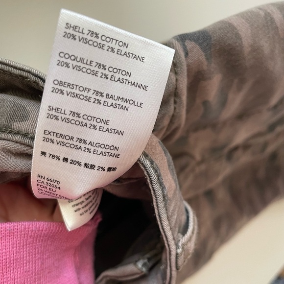 By Anthropologie Mavis Embroidered Green Camo Utility Pants - Size 26 - Picture 12 of 12